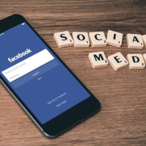 social media, facebook, smartphone